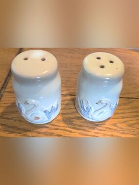 Ceramic Swan Salt and Pepper Shakers - White with Pale Blue Accents Vintage